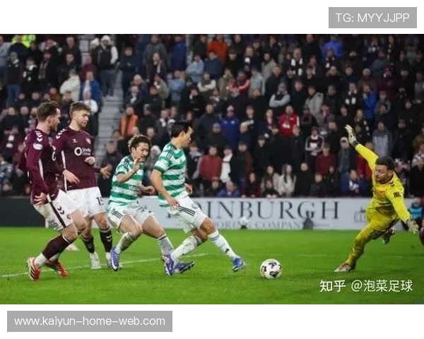 黄仁范费耶诺德伤愈状态回升 中场组织核心角色亟待确立